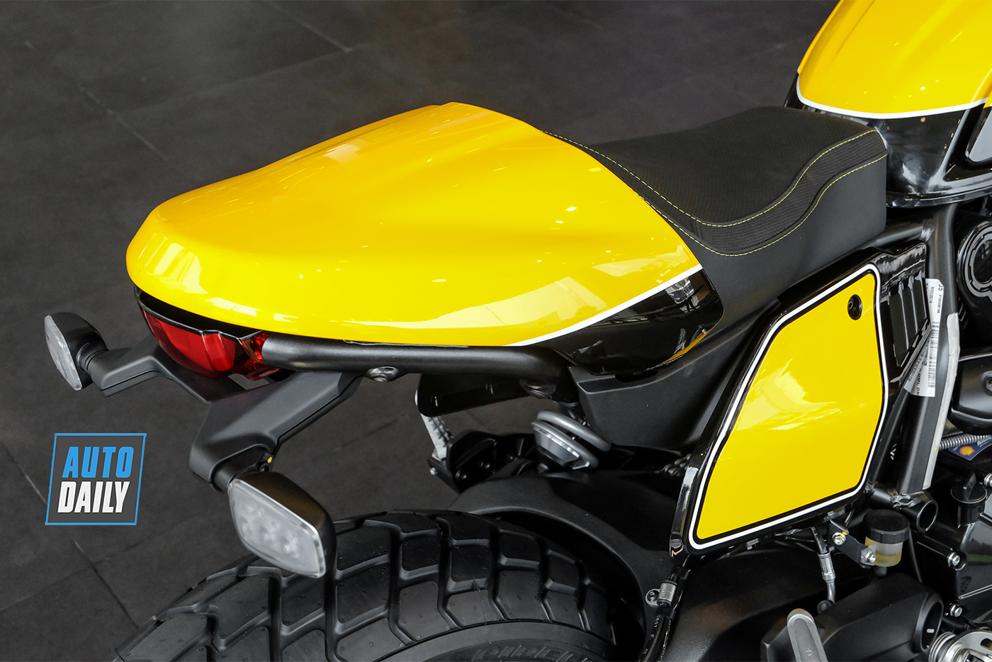 ducati scrambler full throttle tail tidy